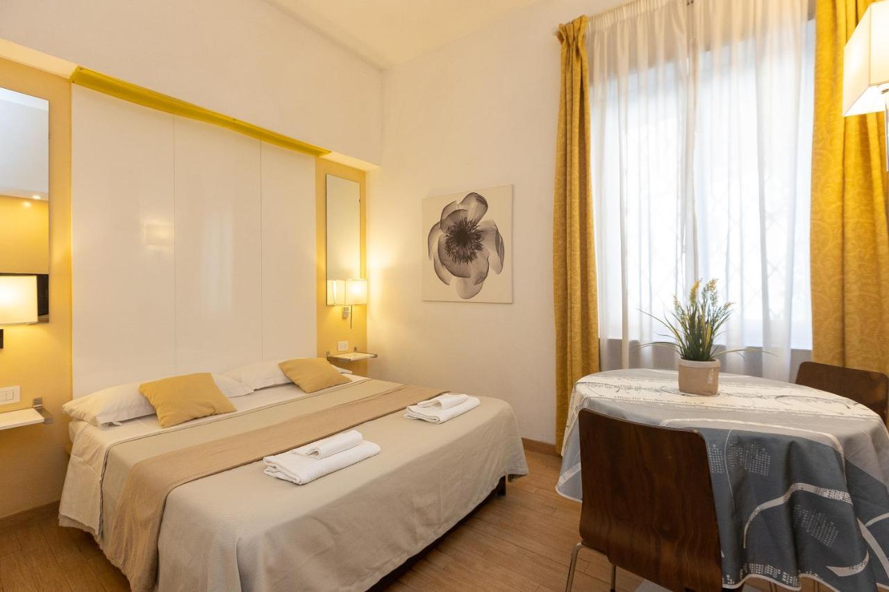 Internouno Hotell Rom Exteriör bild
