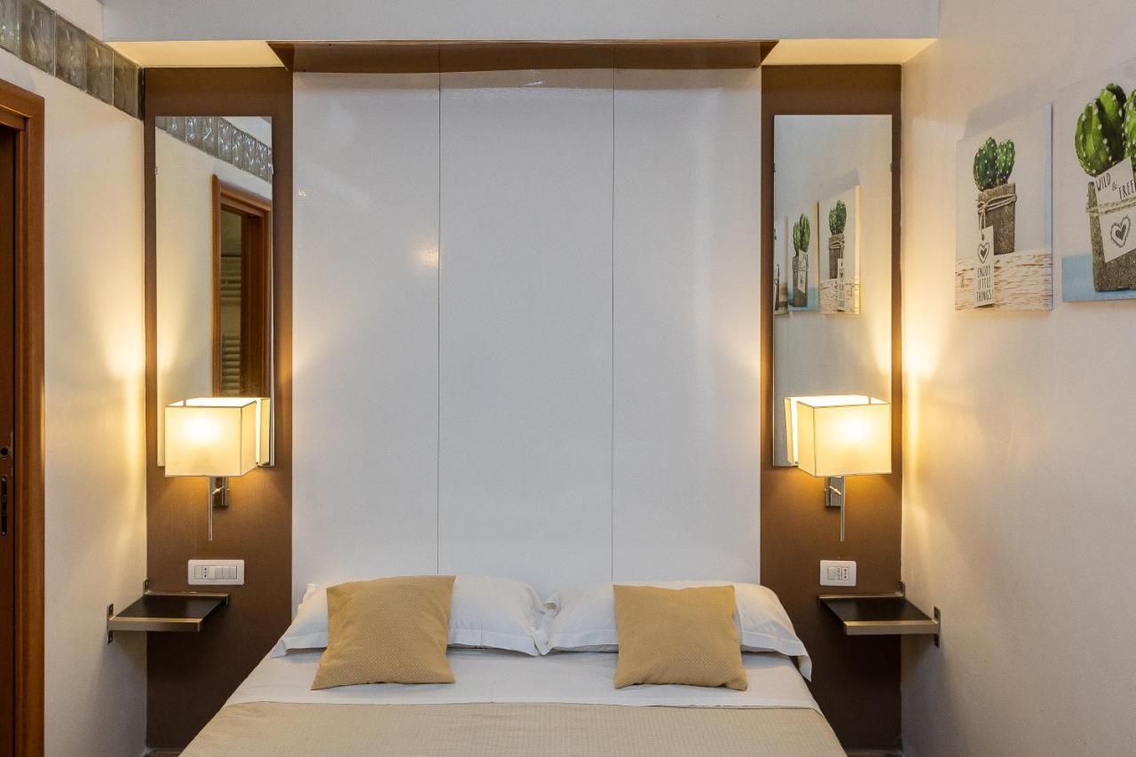 Internouno Hotell Rom Exteriör bild