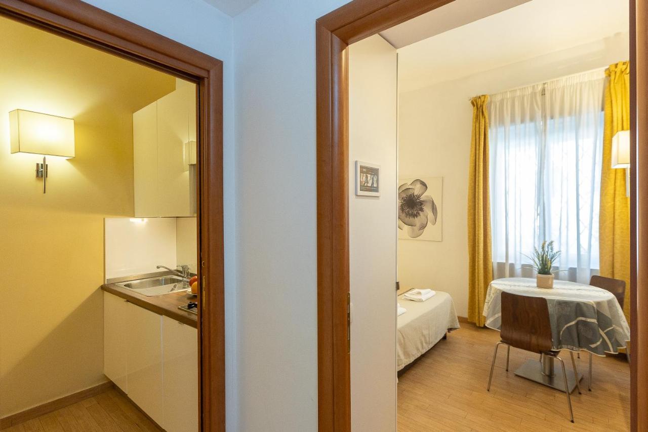 Internouno Hotell Rom Exteriör bild