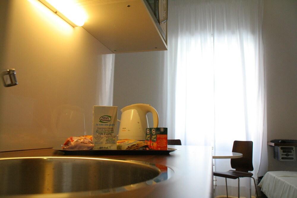 Internouno Hotell Rom Exteriör bild